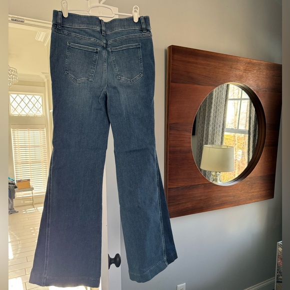 SPANX NWT Flare Jeans, Mixed Wash. Medium. - Picture 11 of 11